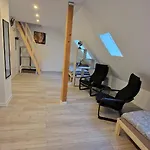 In Schoener Lage In Mg11 Bis Mg13 *