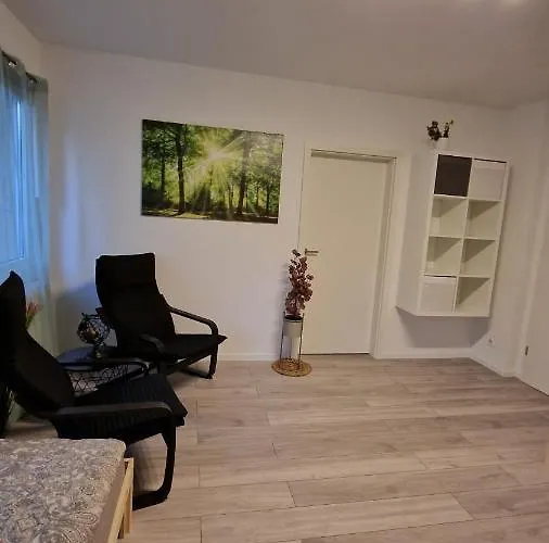 In Schoener Lage In Mg11 Bis Mg13 * Mönchengladbach