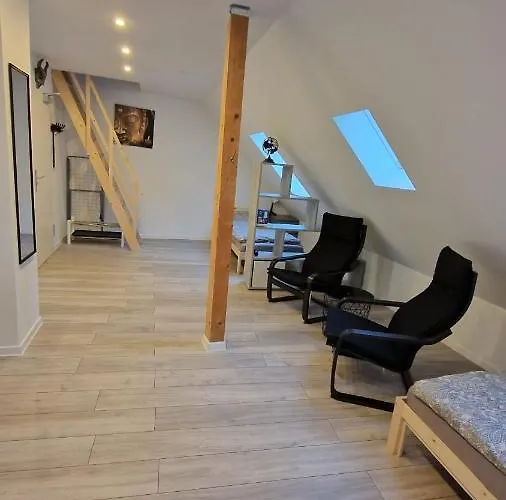 In Schoener Lage In Mg11 Bis Mg13 *