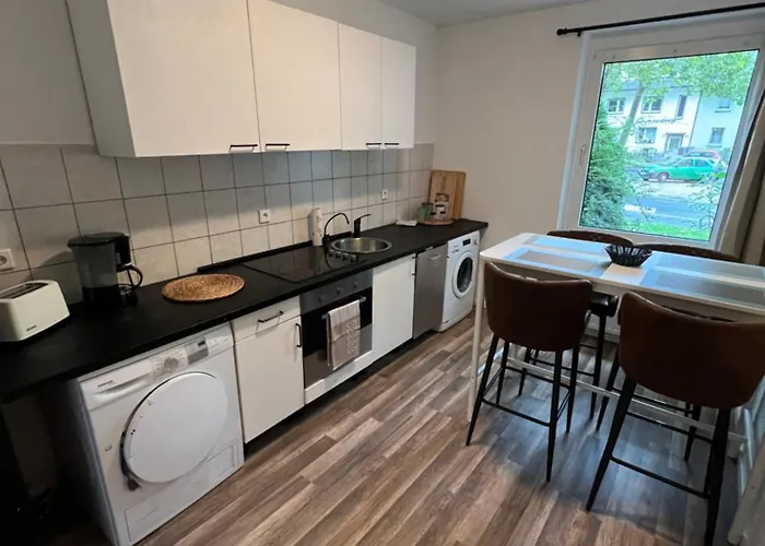 In Schoener Lage In Mg11 Bis Mg13 Lägenhet