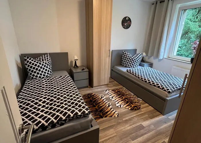 In Schoener Lage In Mg11 Bis Mg13 *